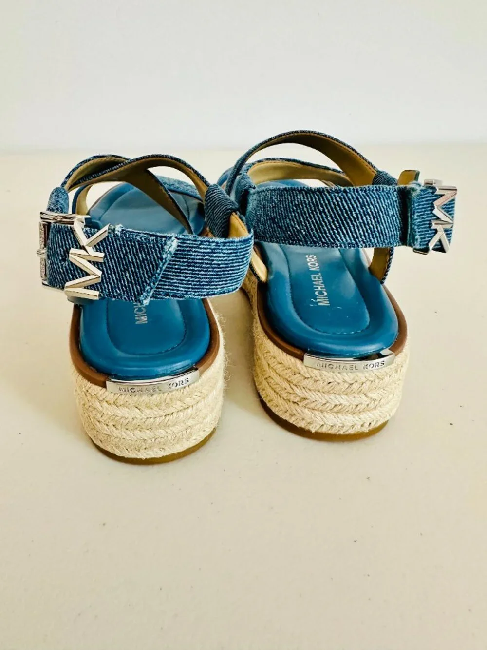 NEW MICHAEL KORS DENIM STRAPPY PLATFORM SANDALS 7.5M